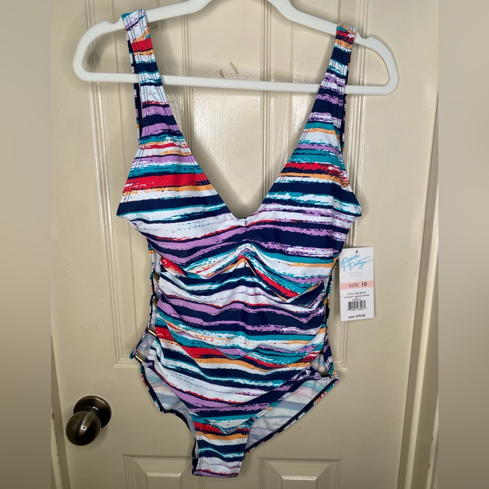 Colorful swimsuit 10